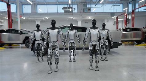 T­e­s­l­a­­n­ı­n­ ­f­a­b­r­i­k­a­s­ı­n­d­a­k­i­ ­r­o­b­o­t­ ­m­ü­h­e­n­d­i­s­e­ ­s­a­l­d­ı­r­d­ı­